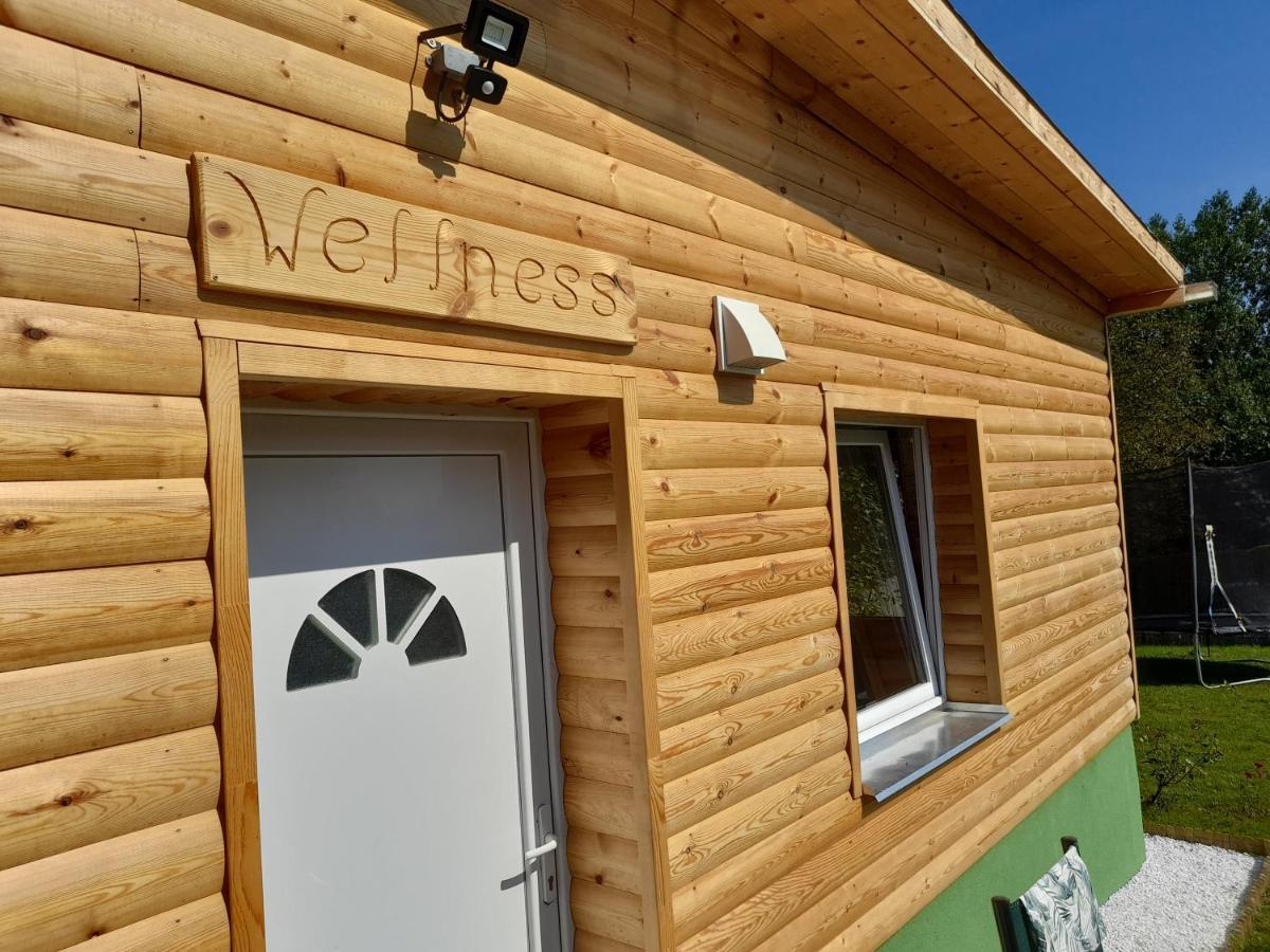 Hotel Hoforras Wellness Vendeghaz à Egerszalók Extérieur photo