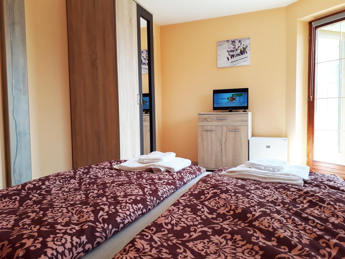 Hotel Hoforras Wellness Vendeghaz à Egerszalók Extérieur photo