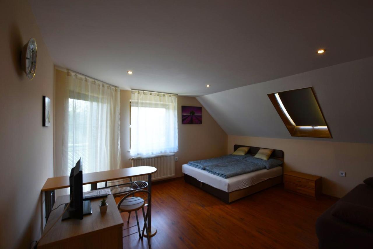 Hotel Hoforras Wellness Vendeghaz à Egerszalók Extérieur photo