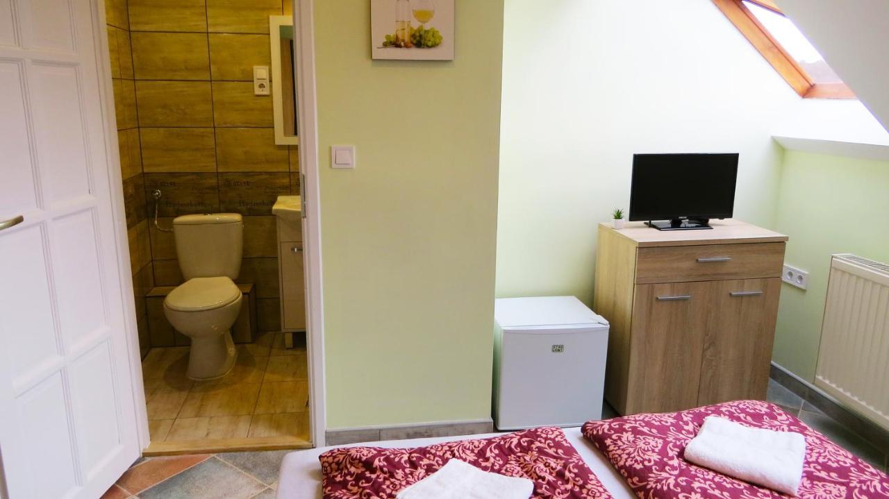 Hotel Hoforras Wellness Vendeghaz à Egerszalók Extérieur photo